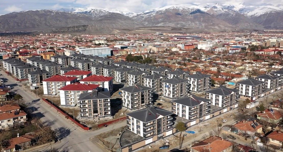 Tekirdağ\'da 2023 Eylül ayında 2 bin 464 konut satıldı