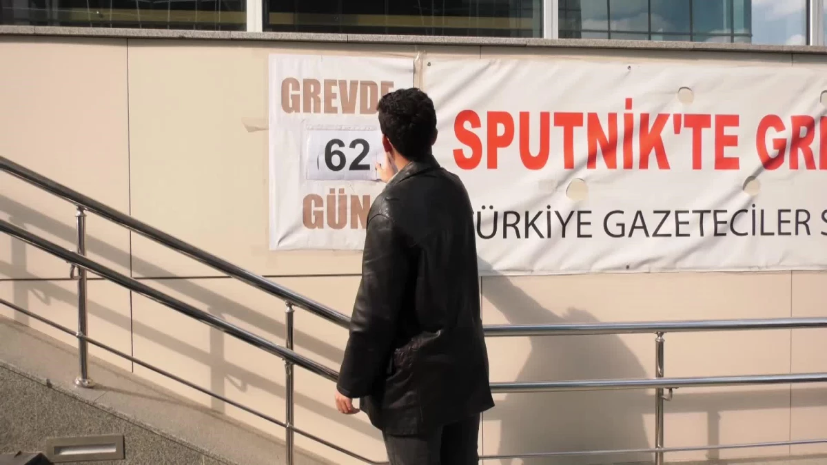 Gazeteciler Cemiyeti, Sputnik Türkiye\'deki grevde gazetecilere destek ziyaretinde bulundu