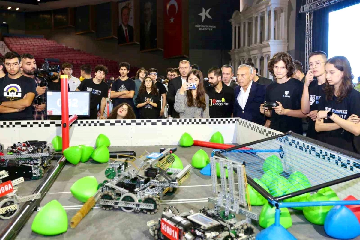 Dünyanın en büyük robotics turnuvası İstanbul\'da gerçekleşti