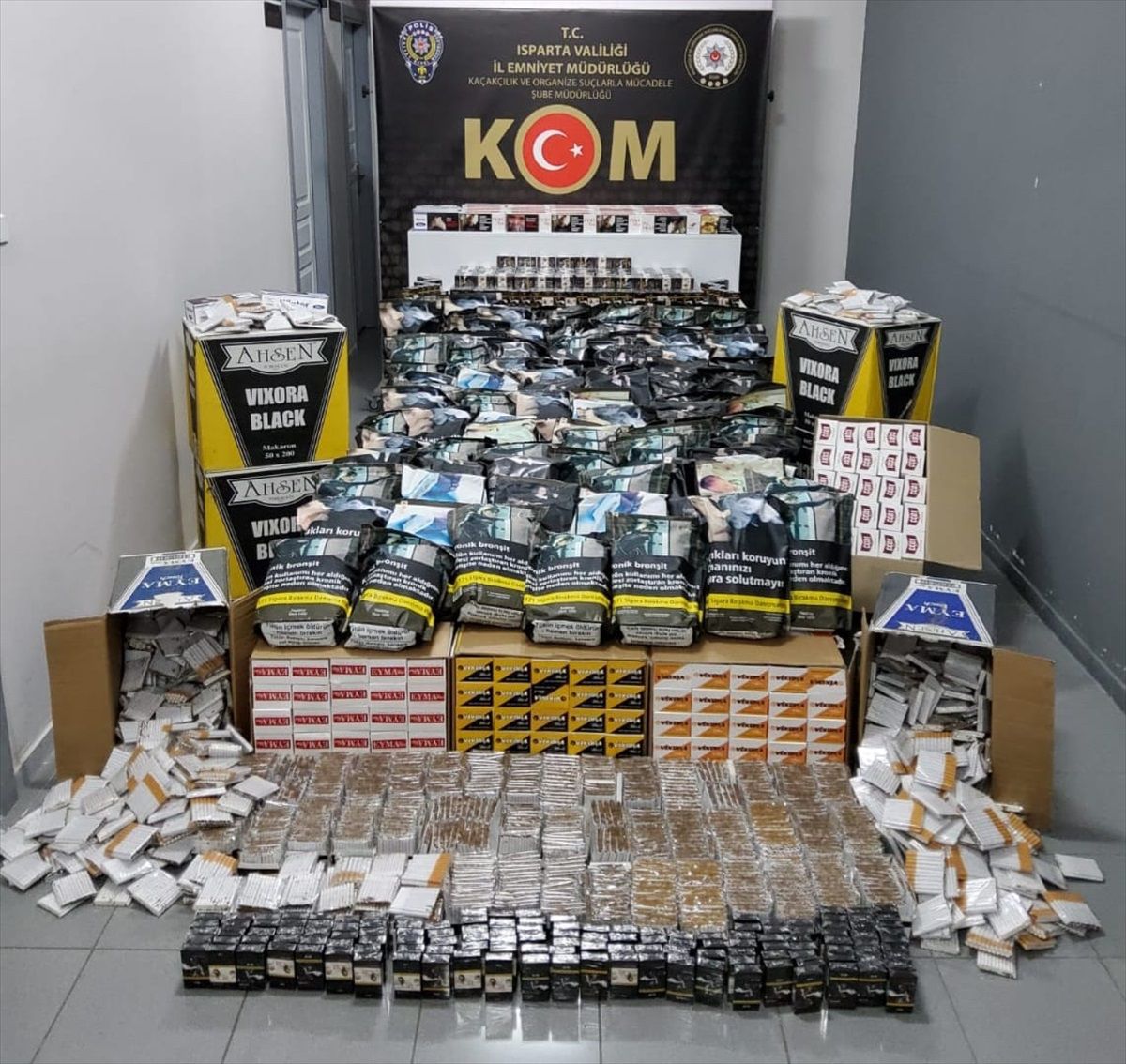 Isparta\'da Kaçakçılık Operasyonunda 13 Şüpheli Hakkında Adli İşlem Başlatıldı