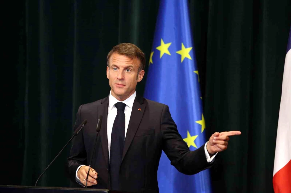 Fransa Cumhurbaşkanı Macron, Hamas\'ın elindeki esirlerin serbest bırakılması için müzakerelerin sürdüğünü açıkladı