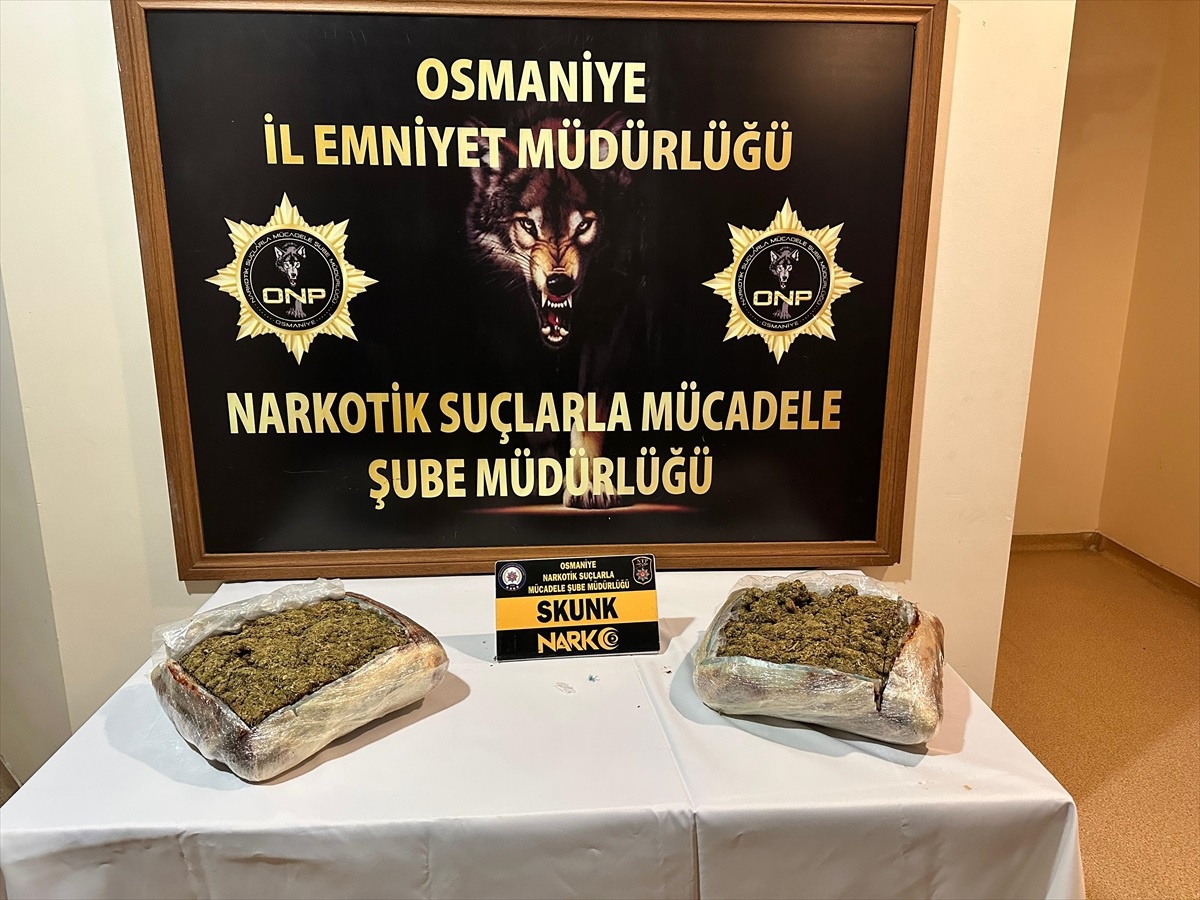 Osmaniye\'de yolcu otobüsünde uyuşturucu ele geçirilen bavulun sahibi gözaltına alındı