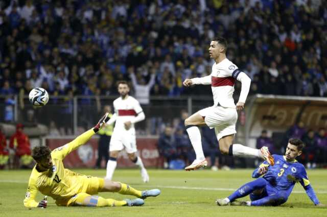 Ronaldo durdurulamıyor! Fenerbahçeli yıldıza yıkımı yaşatıp zirveye oturdu Ronaldo durdurulamıyor! Fenerbahçeli yıldıza yıkımı yaşatıp zirveye oturdu