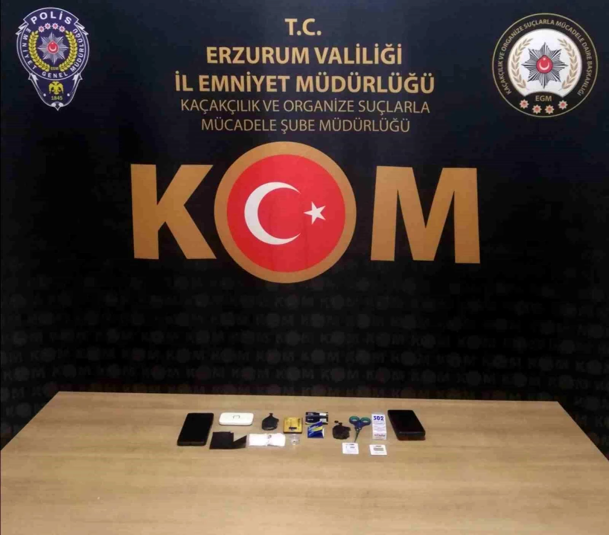 Erzurum\'da Taşıtlar Sürücü Kursu Sınavına Düzenekle Giren Şüpheliler Yakalandı