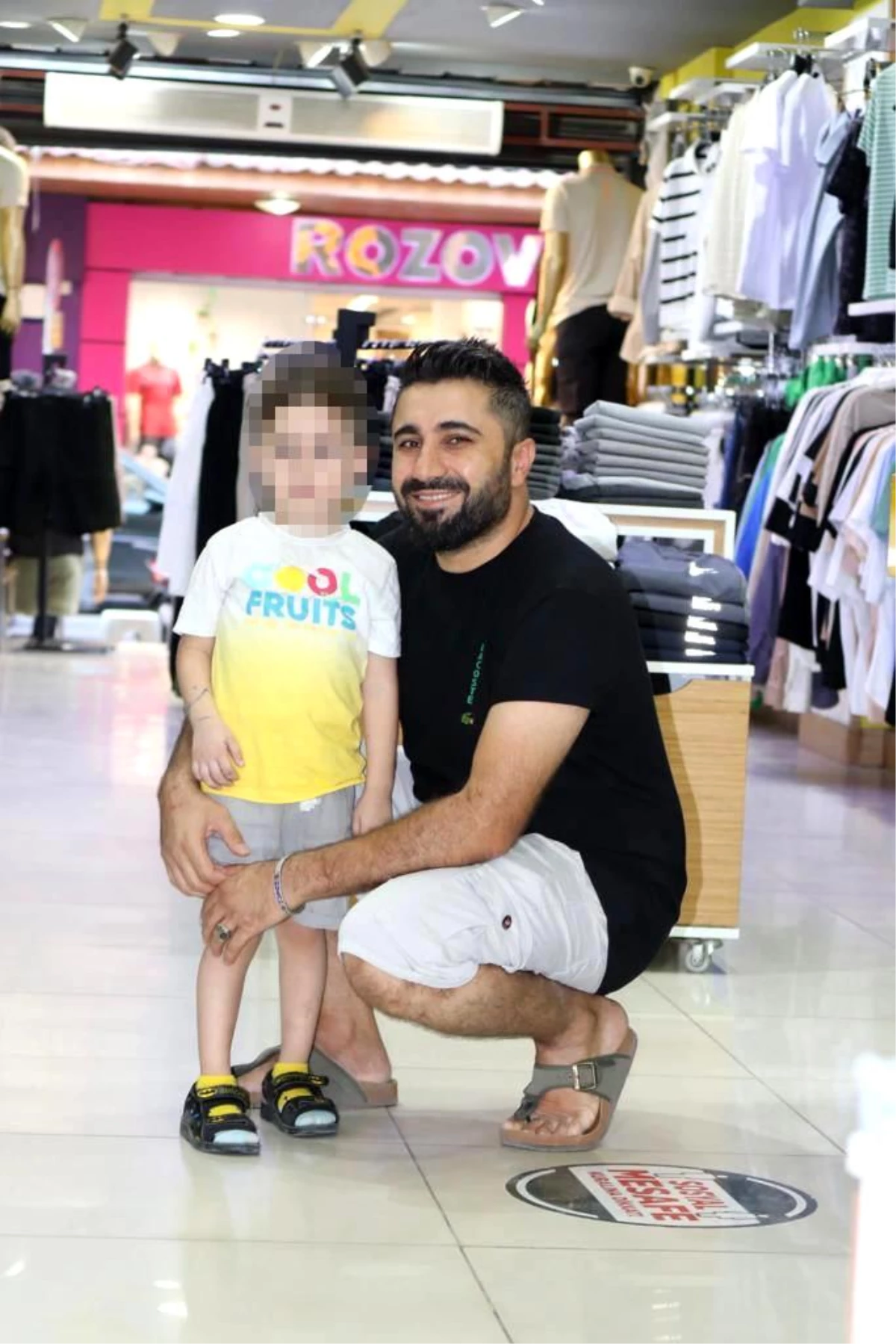 İzmir\'de 4 yaşındaki çocuk okuldan atıldı, baba tepki gösterdi
