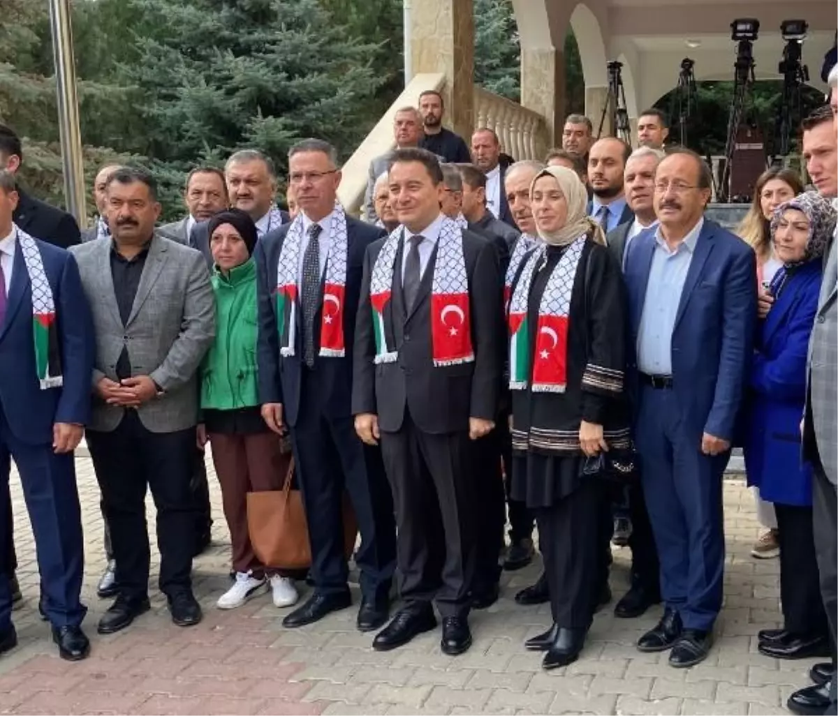 Ali Babacan, Filistin Büyükelçisi\'ni ziyaret etti