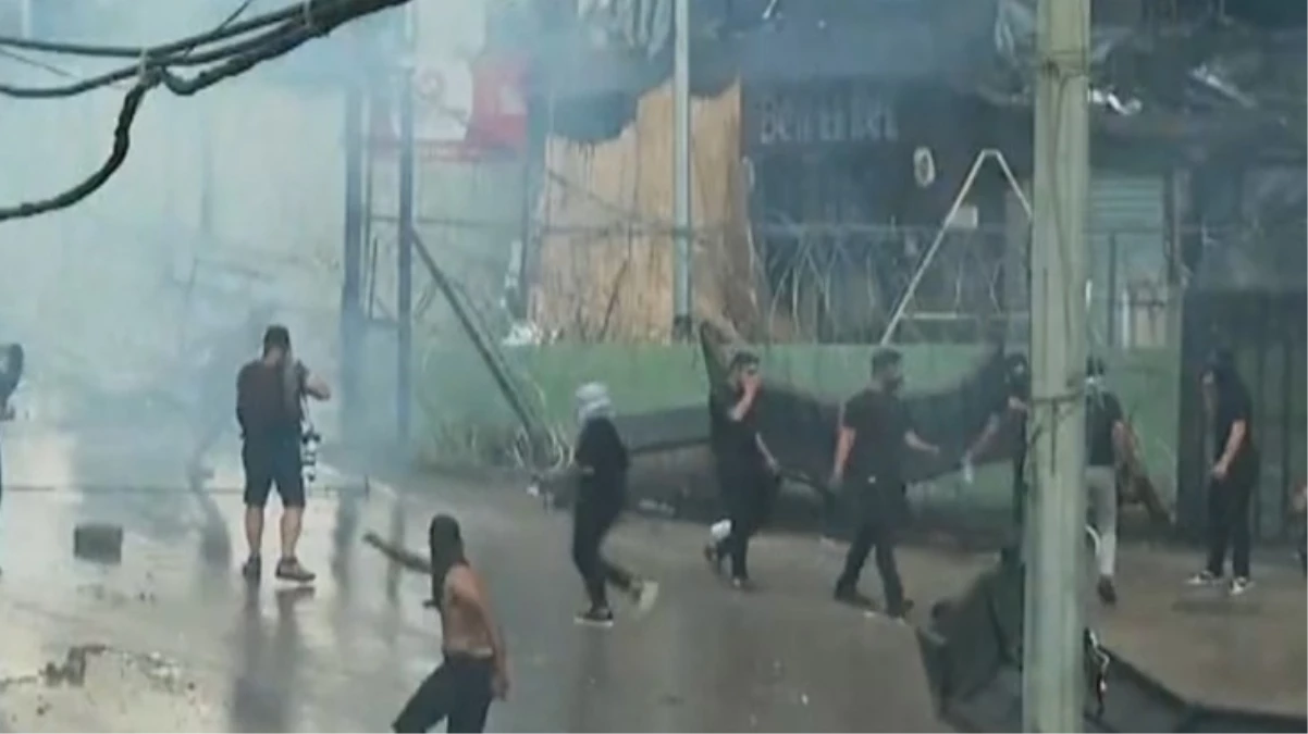 Beyrut\'ta Gazze gerginliği! Protesto için sokağa inen halka polis müdahale etti