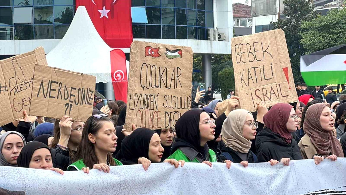 Binlerce Düzceli Filistin için bir araya geldi