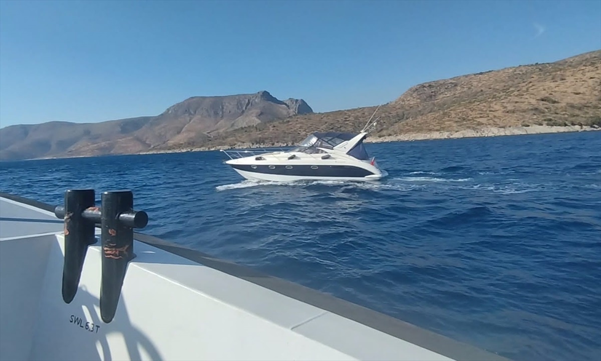 Bodrum Açıklarında 29 Düzensiz Göçmen Yakalandı, 42 Göçmen Kurtarıldı