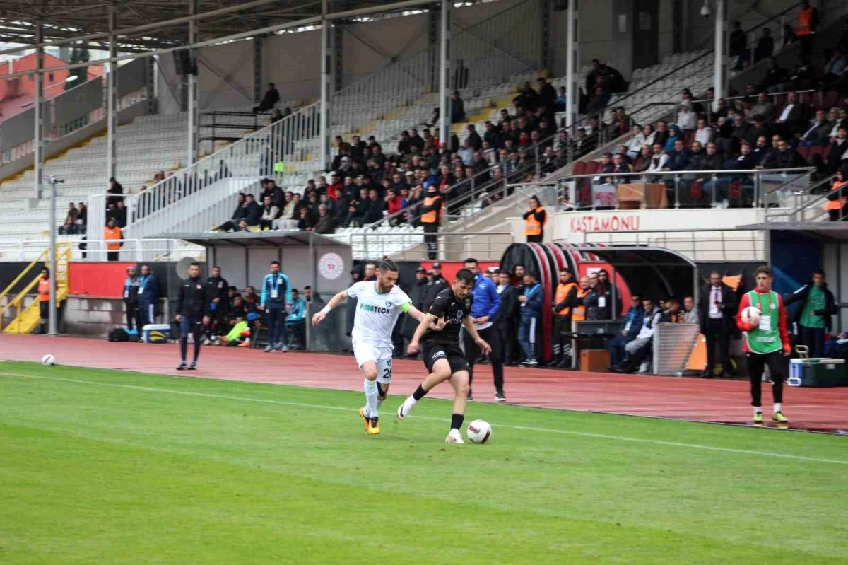 Kastamonuspor, Denizlispor\'u 2-0 mağlup etti