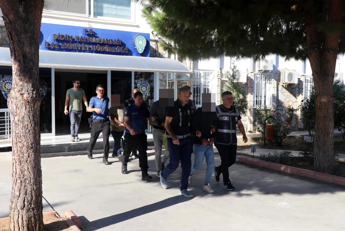 Didim\'de göçmen kaçakçılığı operasyonu: 3 organizatör yakalandı, 34 düzensiz göçmen kurtarıldı