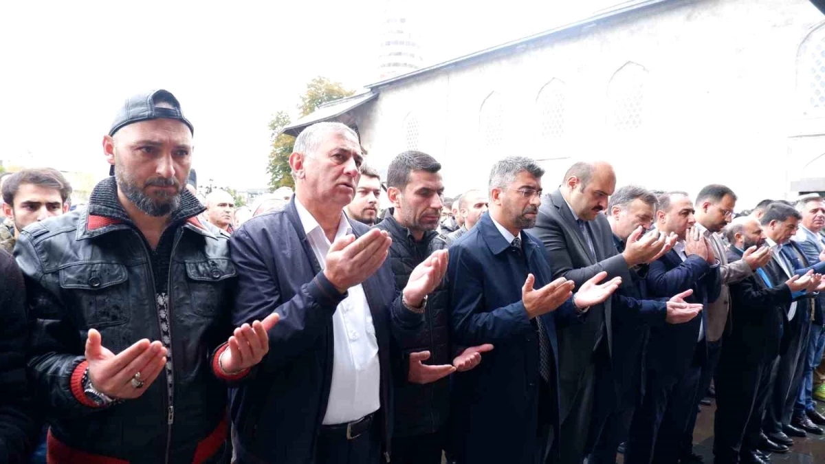 Filistin\'de hayatını kaybedenler için Erzurum\'da gıyabi cenaze namazı kılındı
