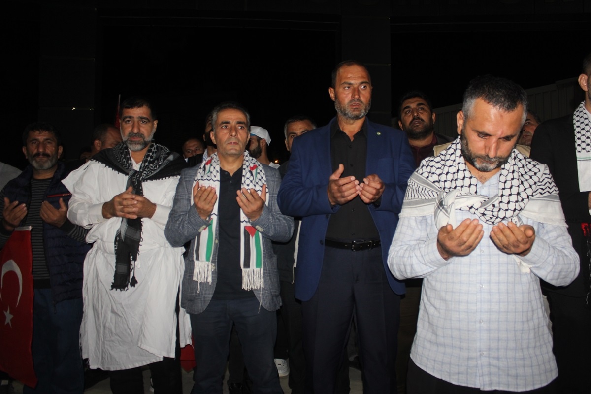 Adana ve Osmaniye\'de İsrail\'in Gazze\'deki el-Ehli Baptist Hastanesi\'ne yönelik saldırısı protesto edildi