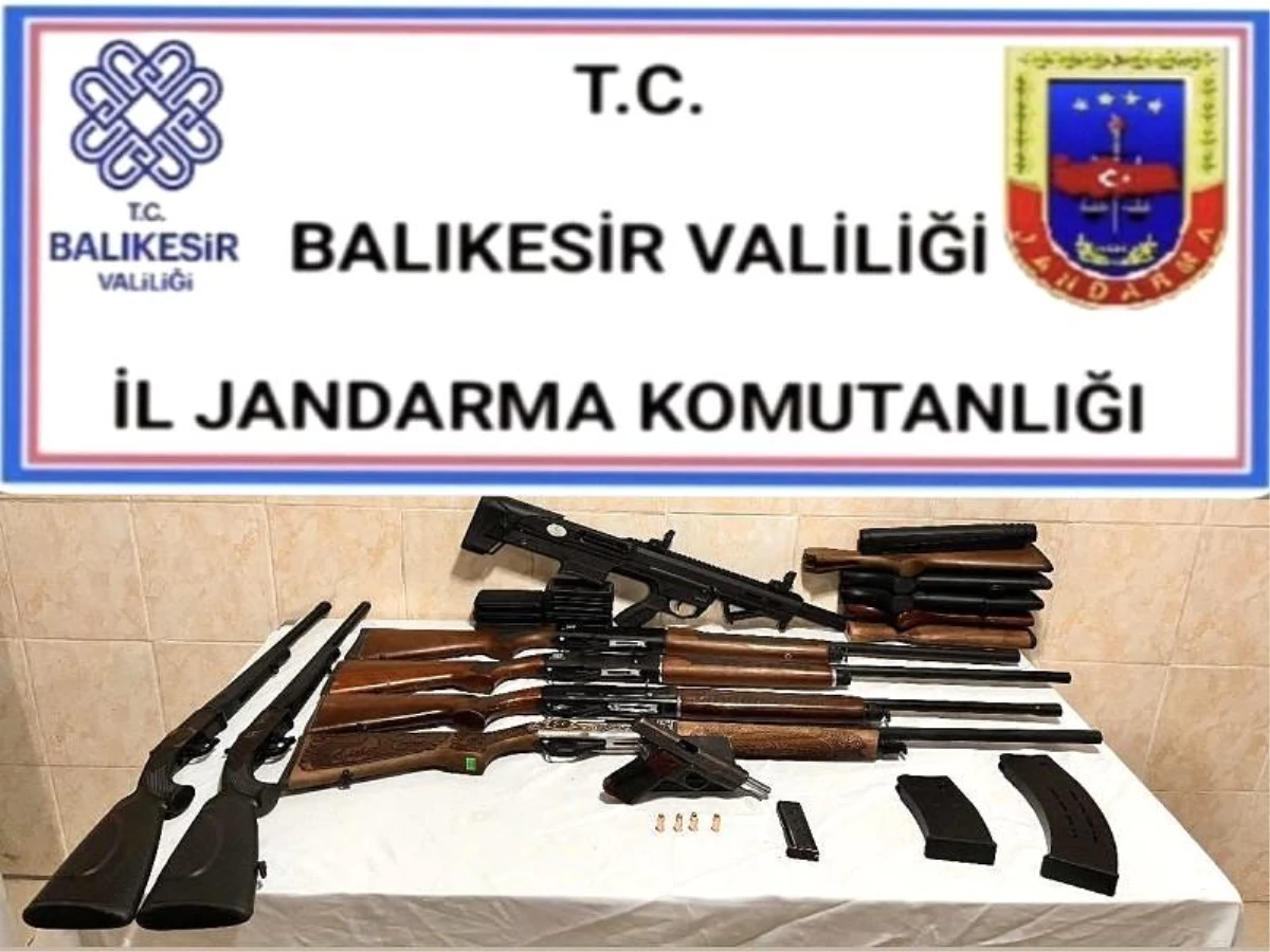 Balıkesir\'de silah ve kaçakçılık operasyonu: 8 silah ele geçirildi