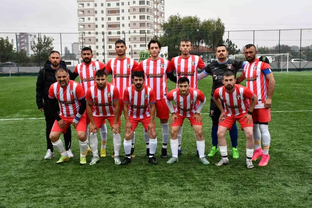 Kayseri Güneşspor, 1. Amatör Küme\'de İlk 3 Maçtan Galibiyetle Ayrıldı