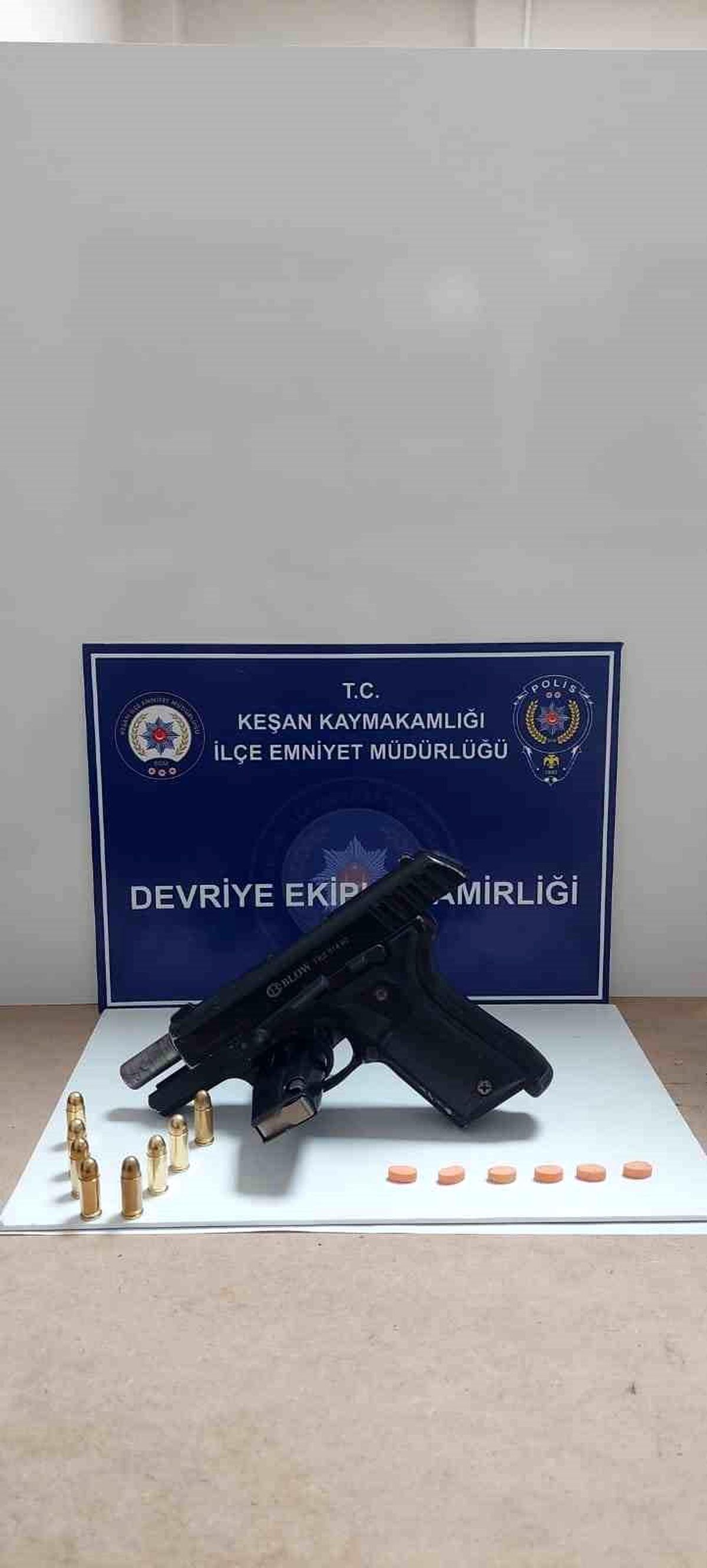 Keşan\'da Uyuşturucu ve Ruhsatsız Tabanca Ele Geçirildi