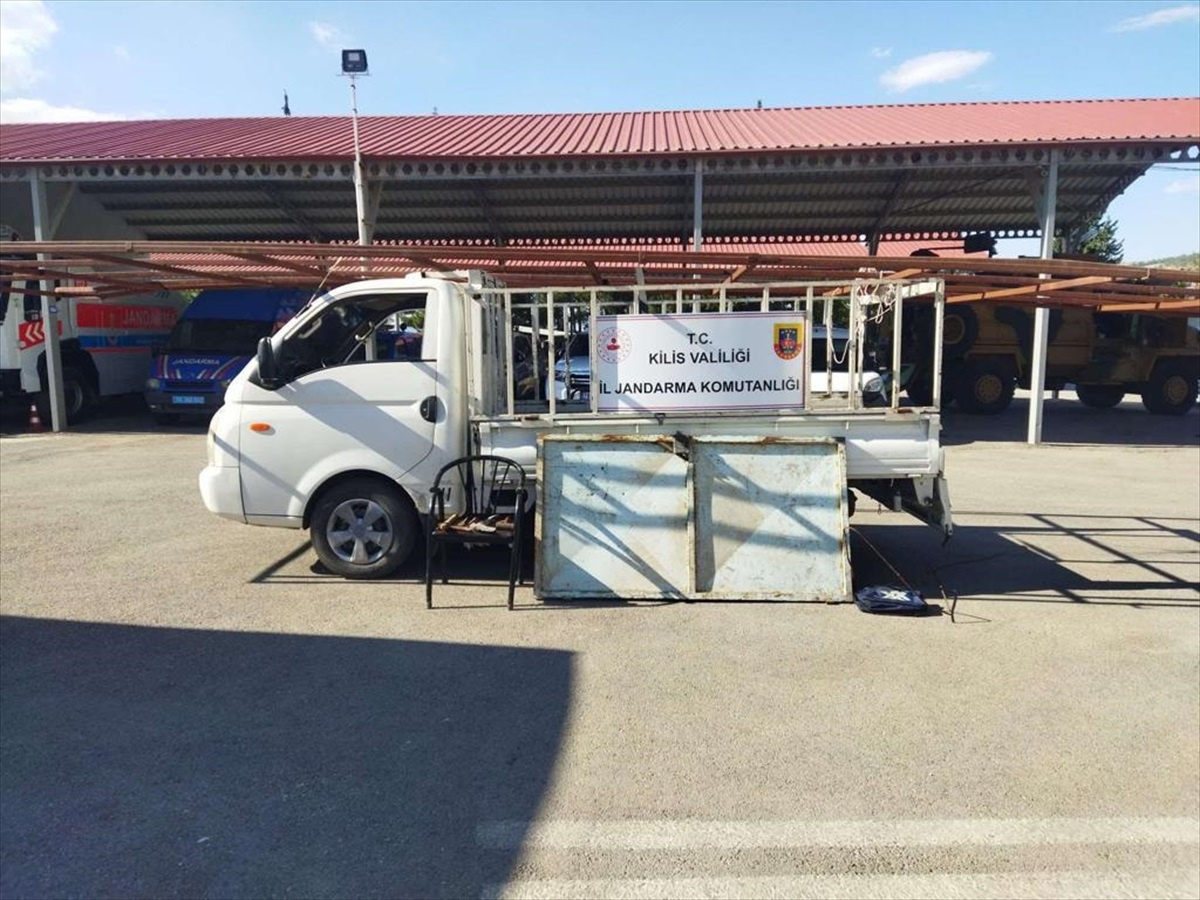 Kilis\'te hırsızlık yaptıkları iddiasıyla 3 şüpheli yakalandı