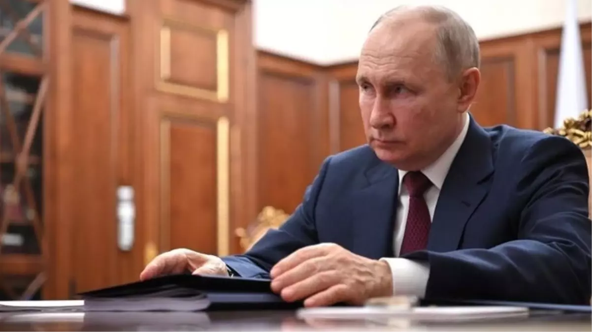 ABD\'nin Akdeniz\'deki uçak gemileri Putin\'i kızdırdı: Hepsi füzelerimizin menzilinde