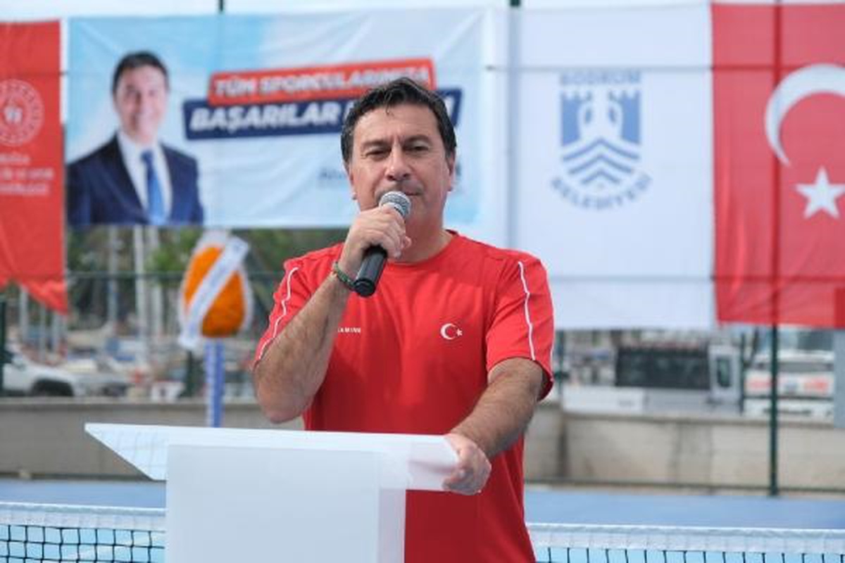 Muğla Bodrum\'da Tekerlekli Sandalye 100. Yıl Tenis Turnuvası Başladı