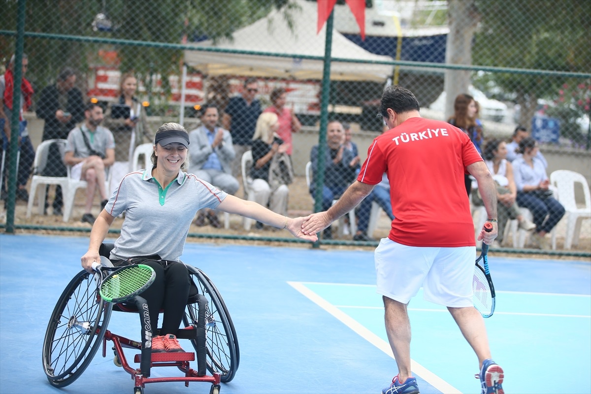 Tekerlekli Sandalye 100. Yıl Tenis Turnuvası Bodrum\'da Başladı