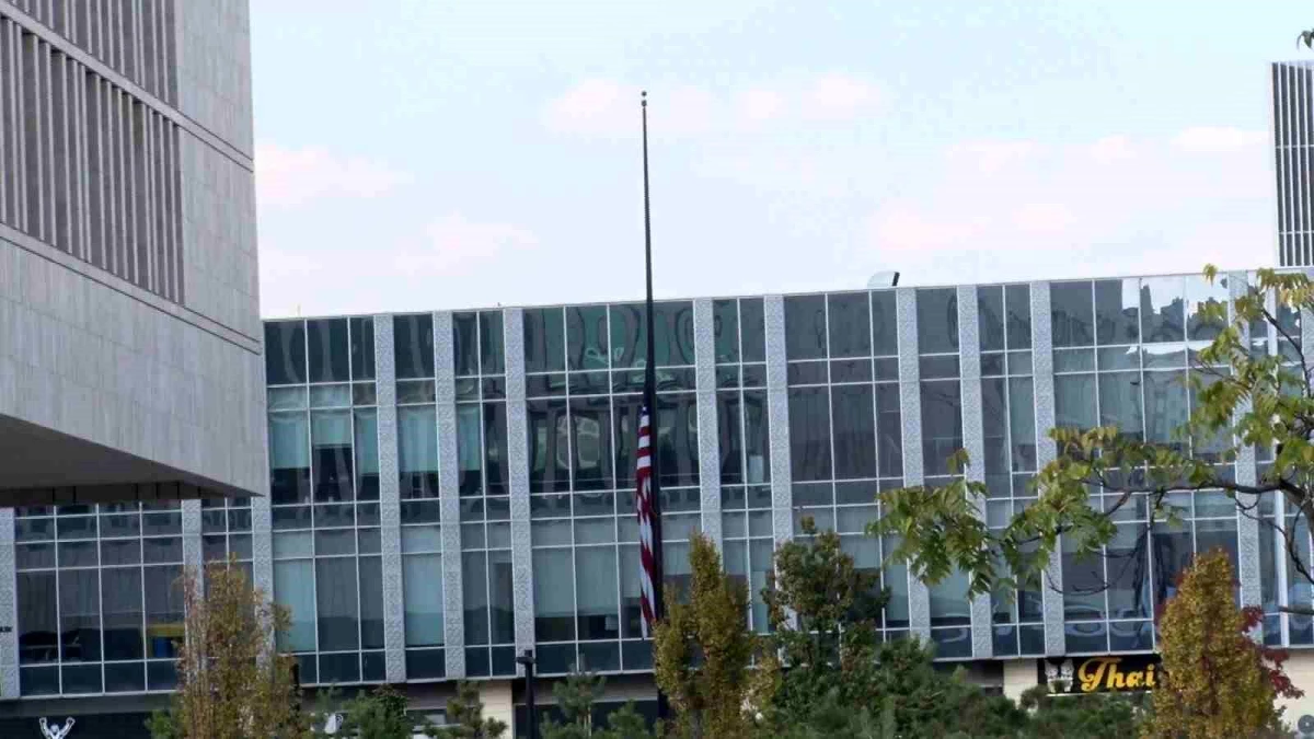ABD Büyükelçiliği\'nde bayrak yarıya indirildi