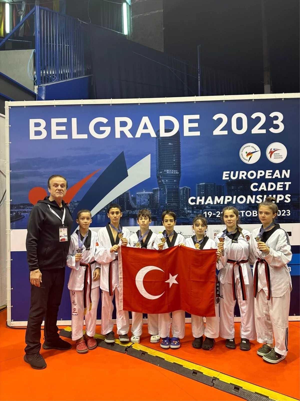 Türk Sporcular Avrupa Yıldızlar Tekvando Şampiyonası\'nda 2 altın 7 madalya kazandı