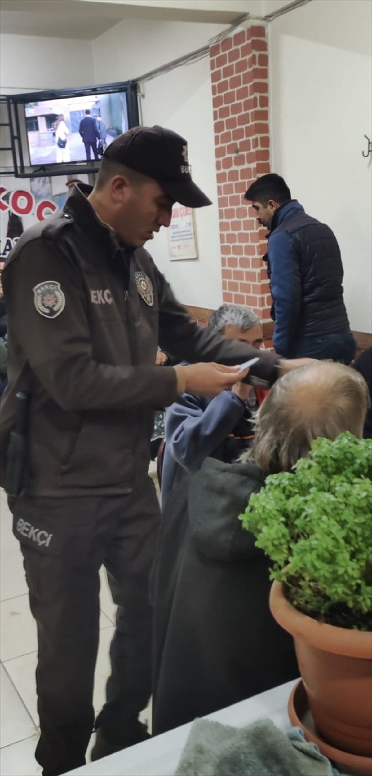 Balıkesir\'de Kumar ve Oyun Makineleri Uygulaması: İşyerleri Denetlendi, Cezalar Kesildi