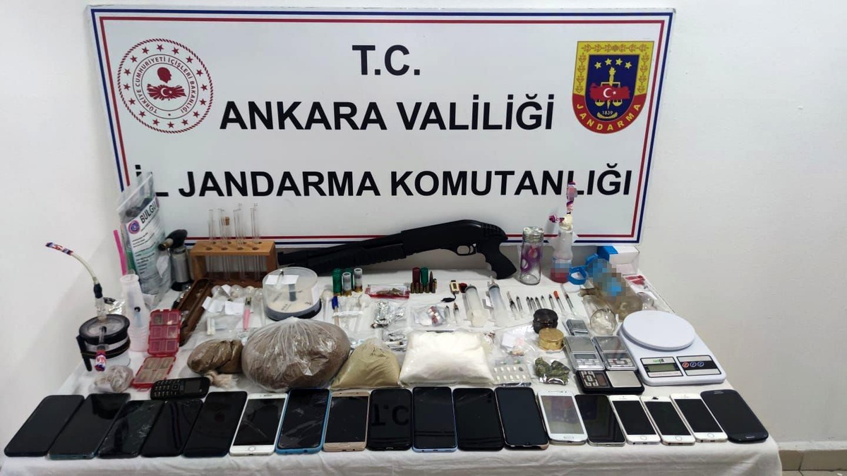 Ankara\'da Uyuşturucu Operasyonu: 28 Gözaltı