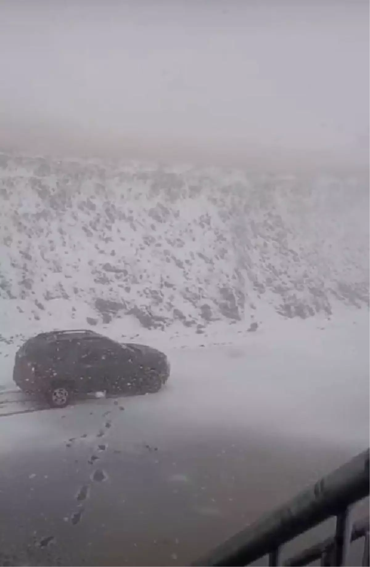 Bingöl'ün yüksek kesimlerinde kar etkili oldu