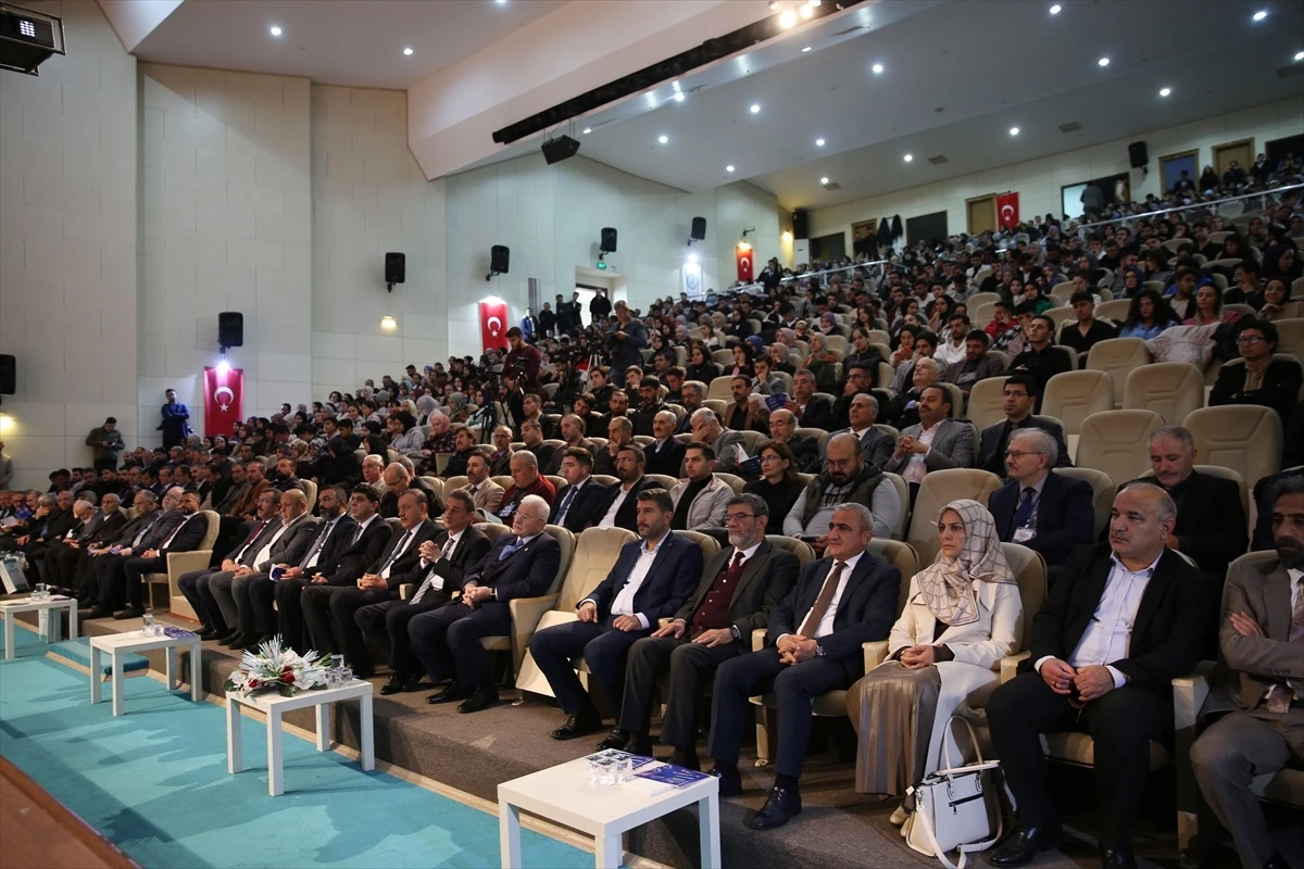 Bitlis Eren Üniversitesi\'nde Yaratılış Kongresi Başladı