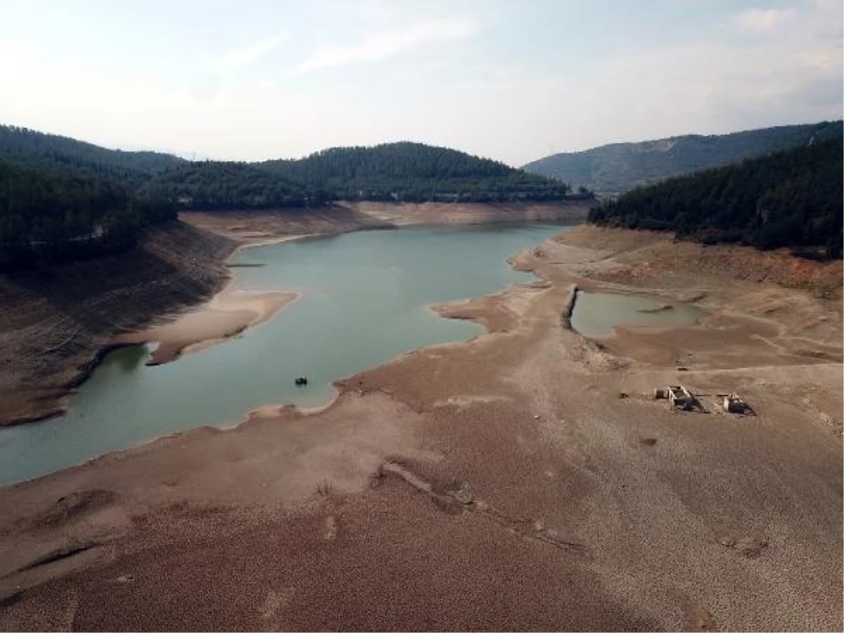 Bursa\'daki Demirtaş Barajı Kuruma Noktasına Geldi