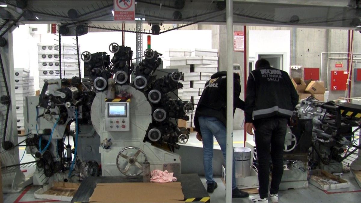 İstanbul\'da sahte saç boyası imalathanesine baskın: 150 milyon liralık ürün ele geçirildi