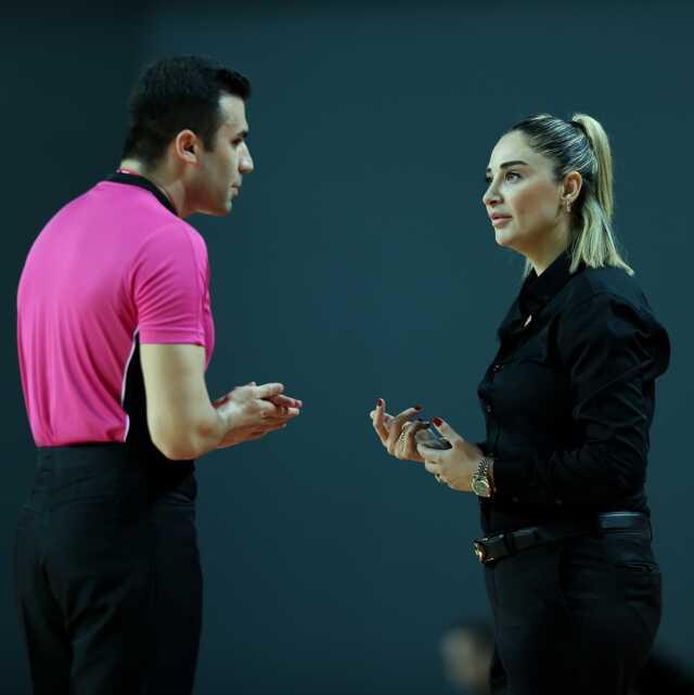 Herkes, 'Dişi Fatih Terim' diye anılan Selen Erdem'de aynı detaya takıldı