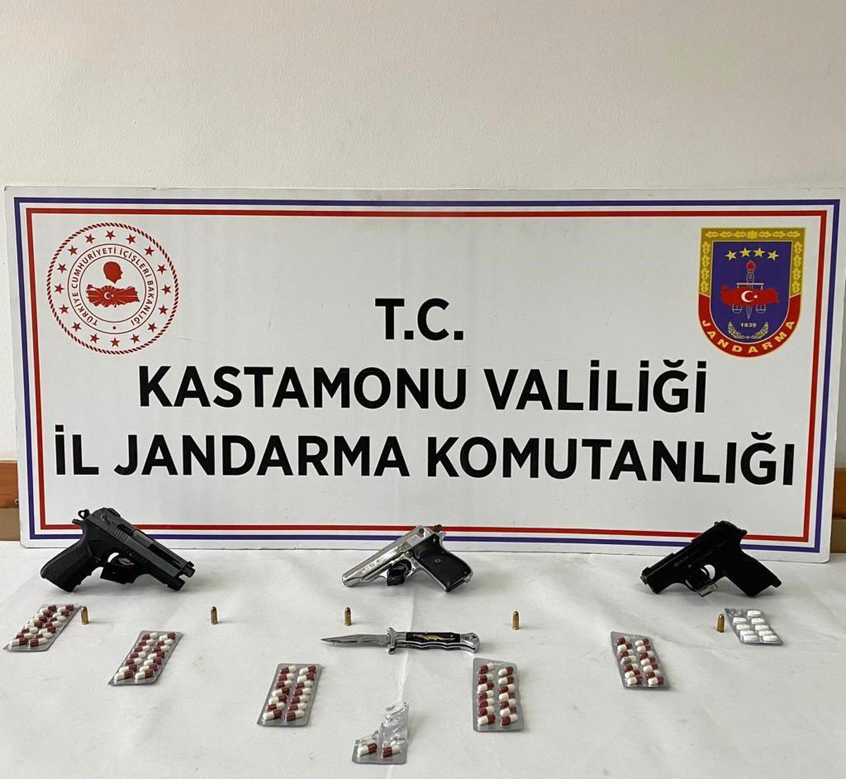 Kastamonu\'da Uyuşturucu Operasyonu: 5 Gözaltı