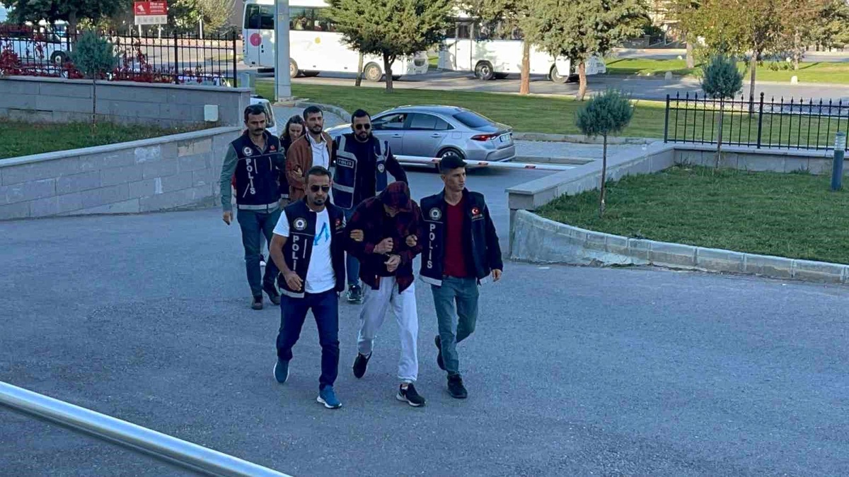 Karaman\'da Uyuşturucu Operasyonunda 3 Şüpheli Tutuklandı