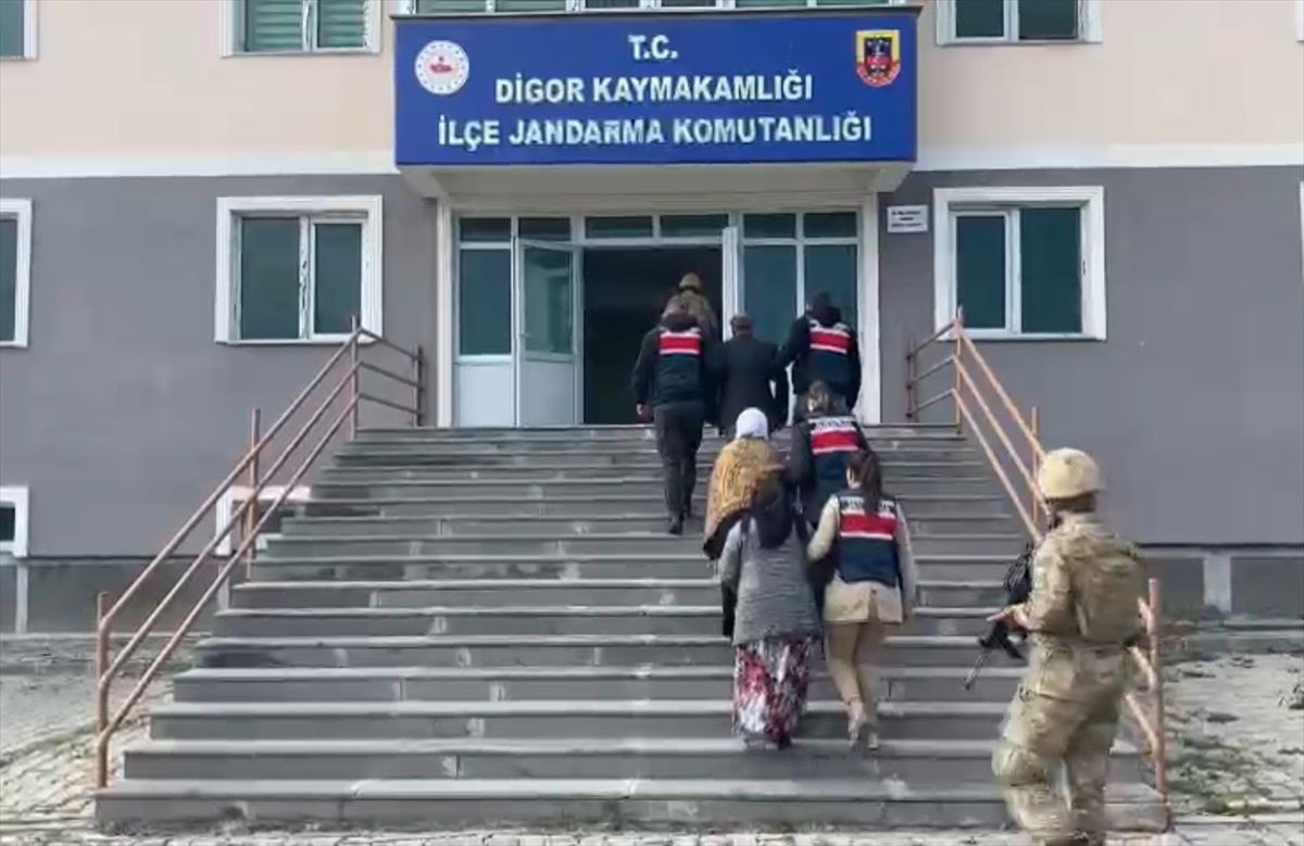 Kars merkezli operasyonda 4 PKK/KCK şüphelisi gözaltına alındı