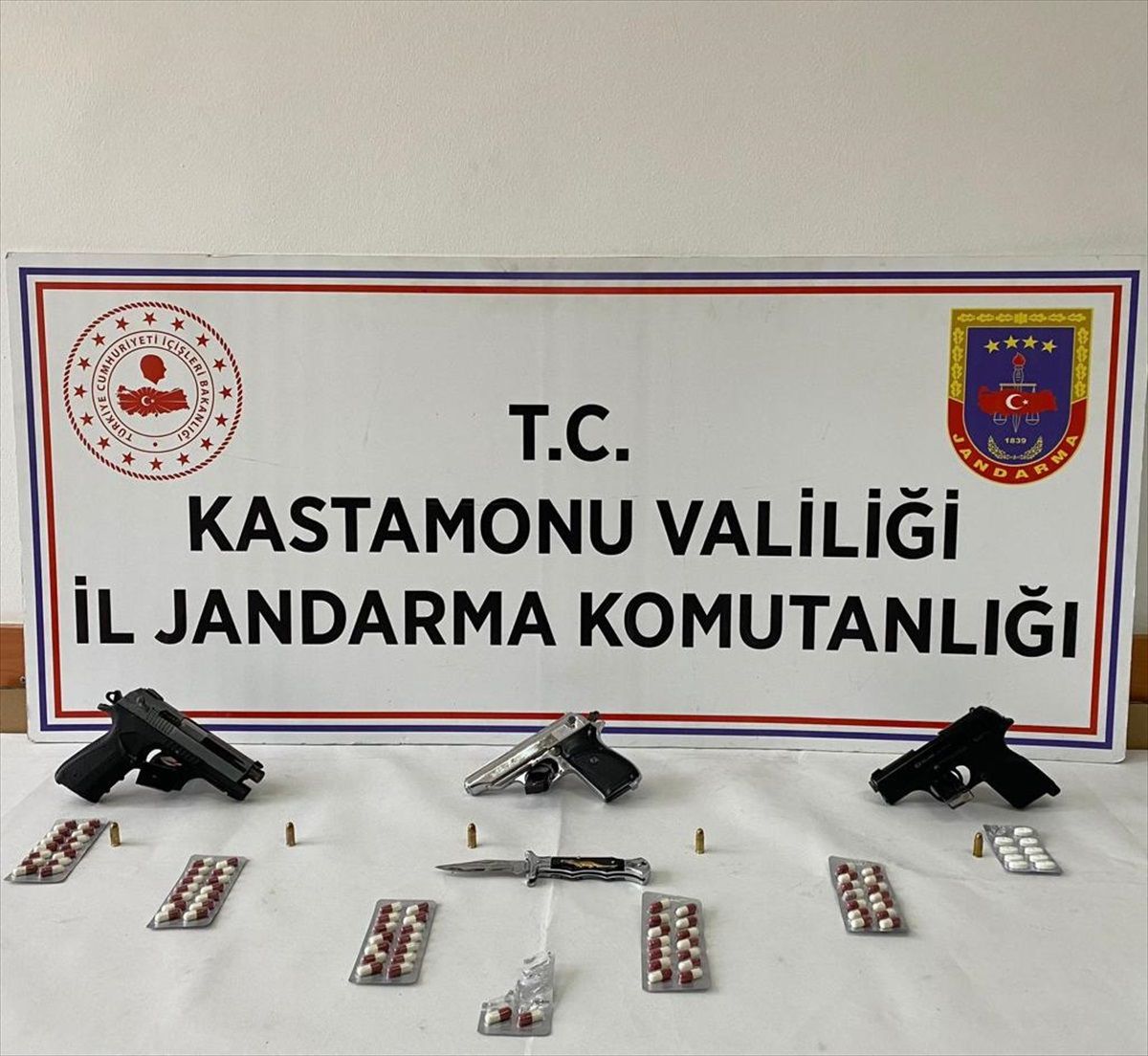 Kastamonu\'da Uyuşturucu Operasyonu: 5 Şüpheli Gözaltına Alındı