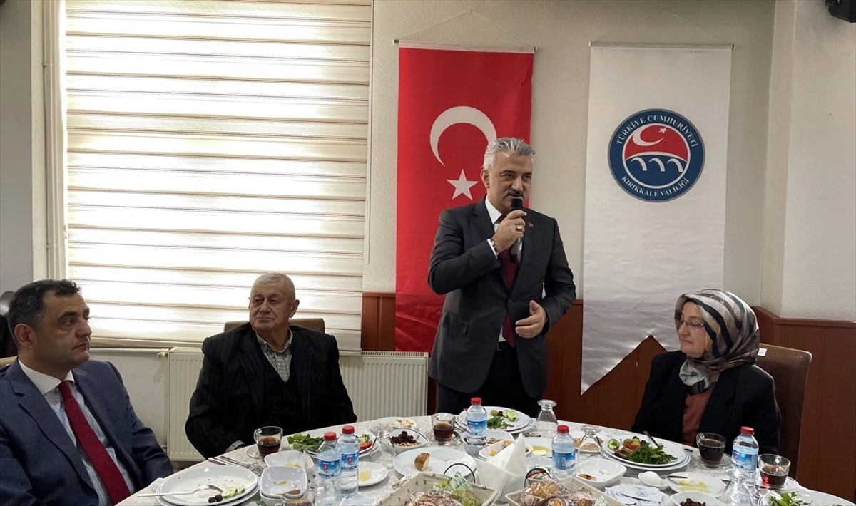Kırıkkale Valisi Muhtarlar Günü\'nde İsrail\'in saldırılarını kınadı