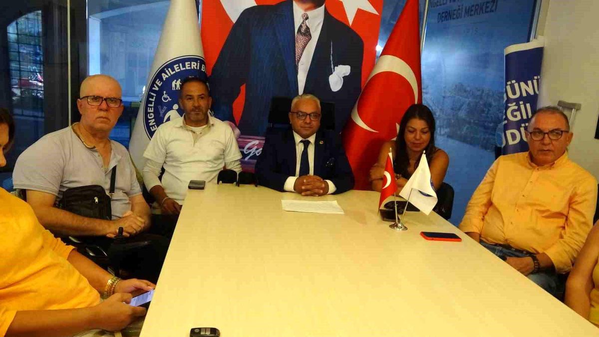 Marmaris Engelli ve Aileleri Birliği Derneği İsrail\'in Gazze\'ye yaptığı saldırıları kınadı