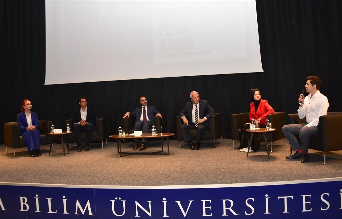 Sanayi ve Teknoloji Bakanı Kacır, Antalya Bilim Üniversitesi\'nde öğrencilerle buluştu Açıklaması