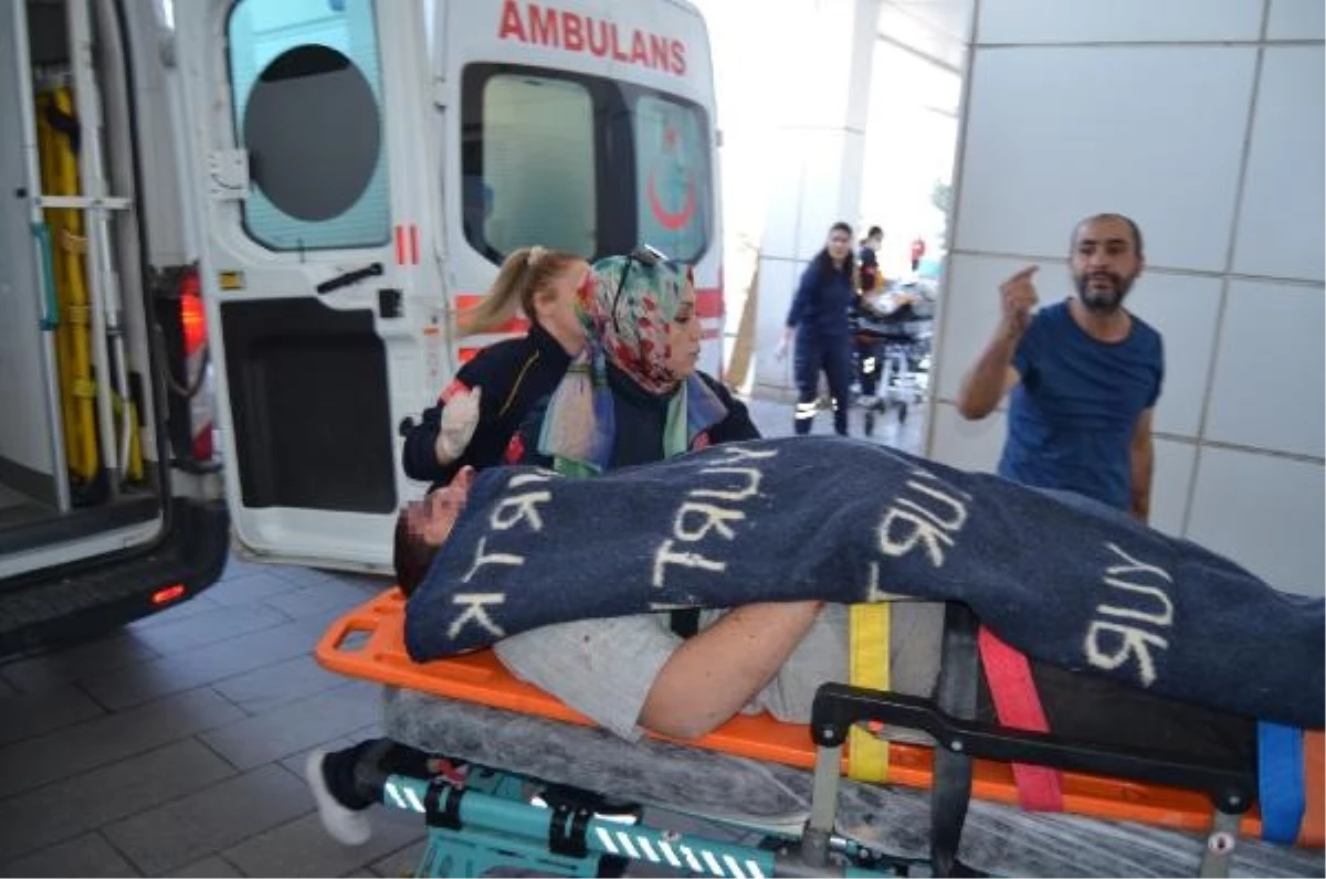 Aksaray\'da Borç Kavgası: 2 Kişi Yaralandı