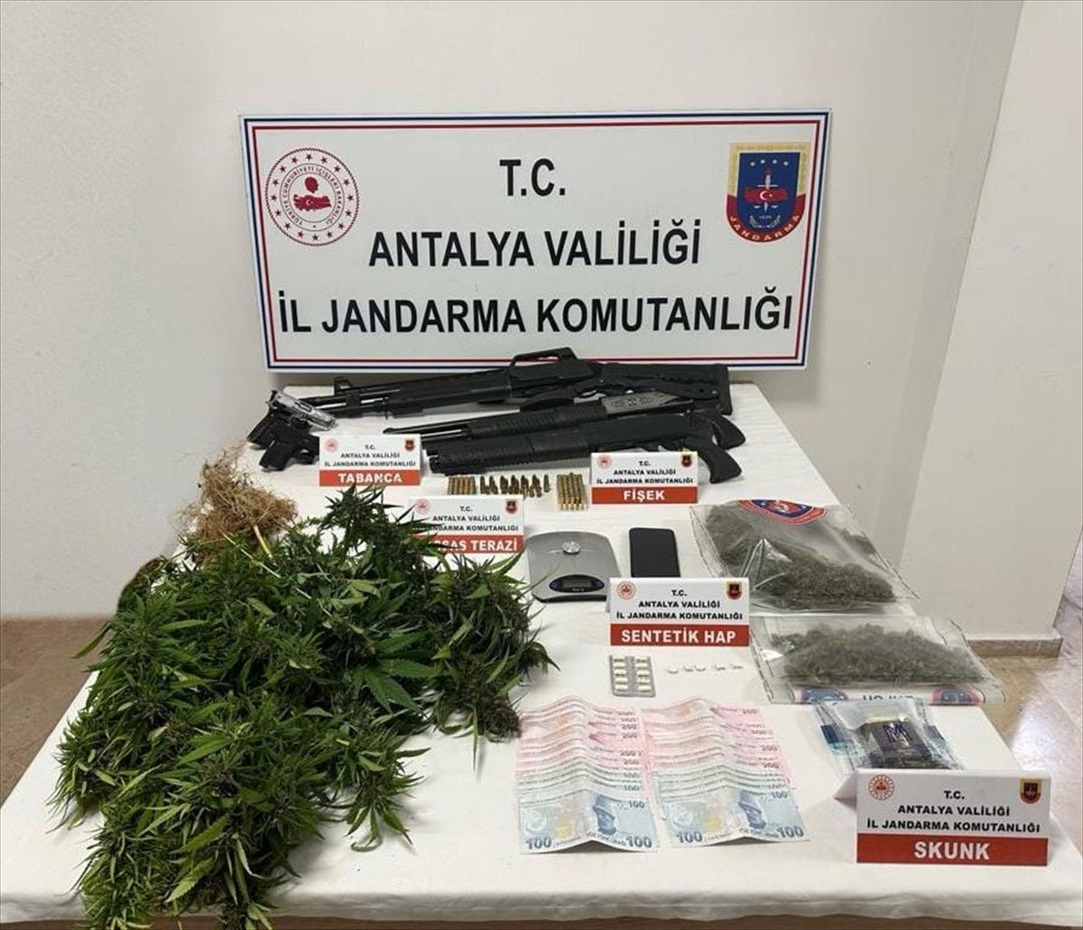 Manavgat\'ta Sentetik Uyuşturucu Operasyonu: Zanlı Gözaltına Alındı