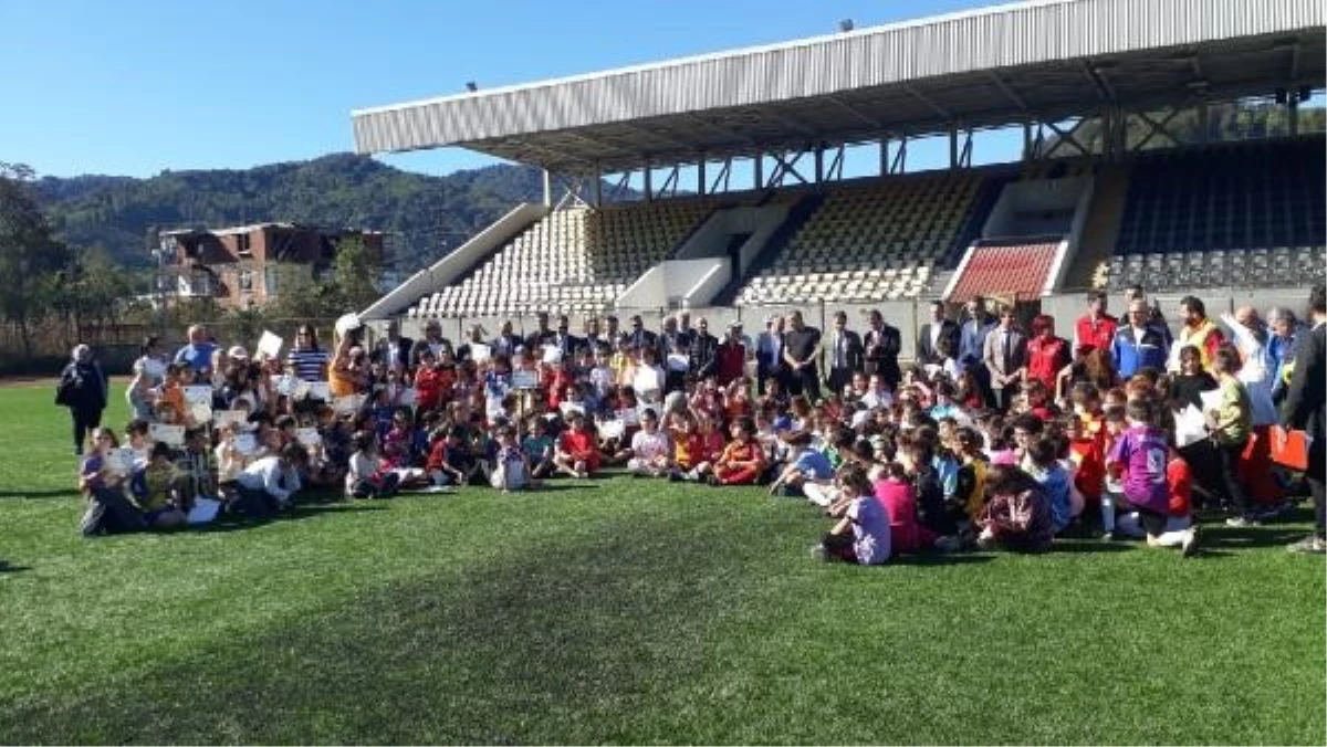 Arhavi\'de Grassroots Futbol Şenliği düzenlendi