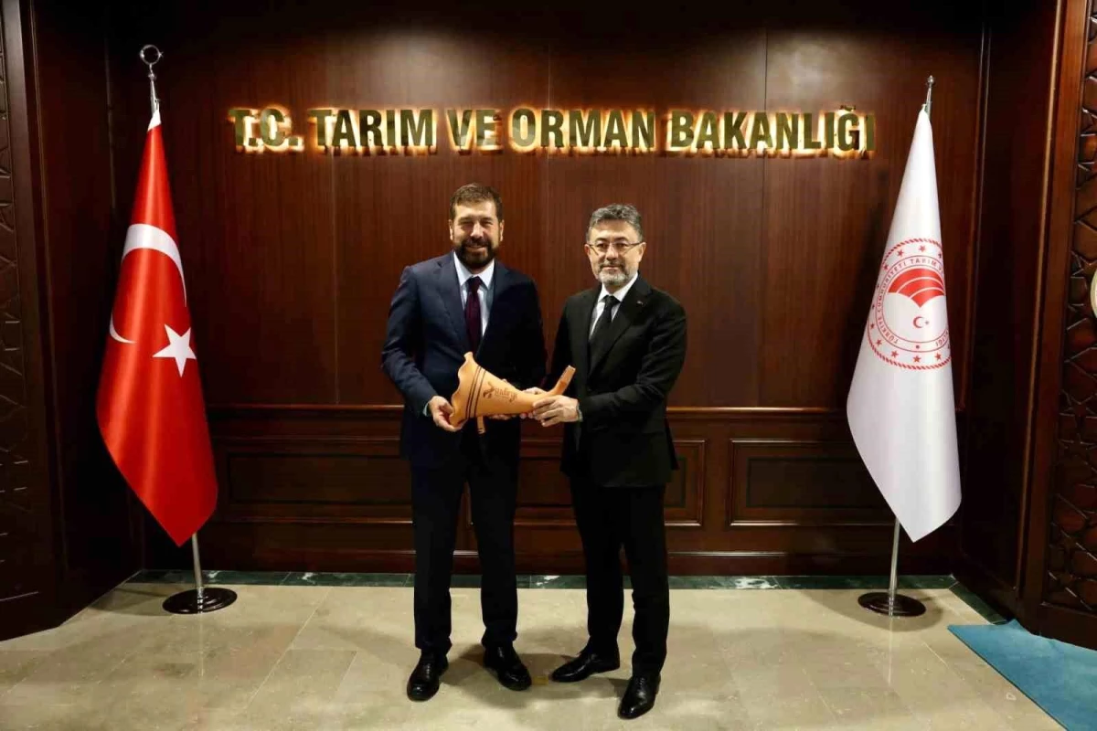 Sındırgı Belediye Başkanı Ekrem Yavaş Ankara\'da İşbirliği İçinde Yatırımlar Kazandırdı