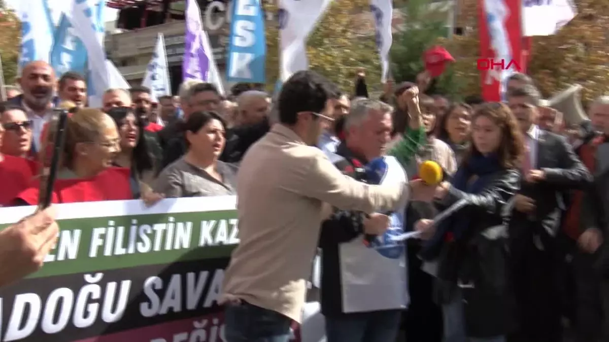 Ankara\'da İsrail\'in Gazze\'ye yönelik saldırılarını protesto eden grup Filistin\'e destek açıklaması yaptı