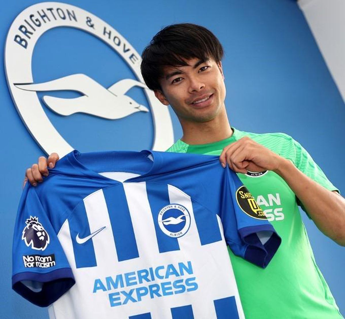 Brighton, Kaoru Mitoma\'nın sözleşmesini 2027 yılına kadar uzattı