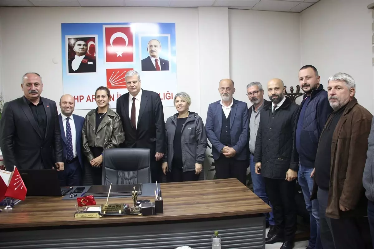 CHP Genel Başkanlığına adaylık açıklayan Örsan Kunter Öymen, parti içi demokrasiyi vurguladı