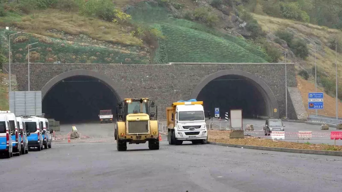 Trabzon\'da Kanuni Bulvarı\'nın tamamlanan bölümleri trafiğe açılıyor