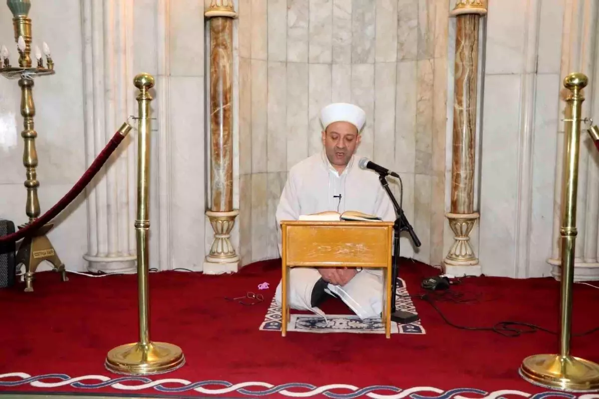 Elazığ'da Filistin için Kur'an-ı Kerim ve dua programı düzenlendi