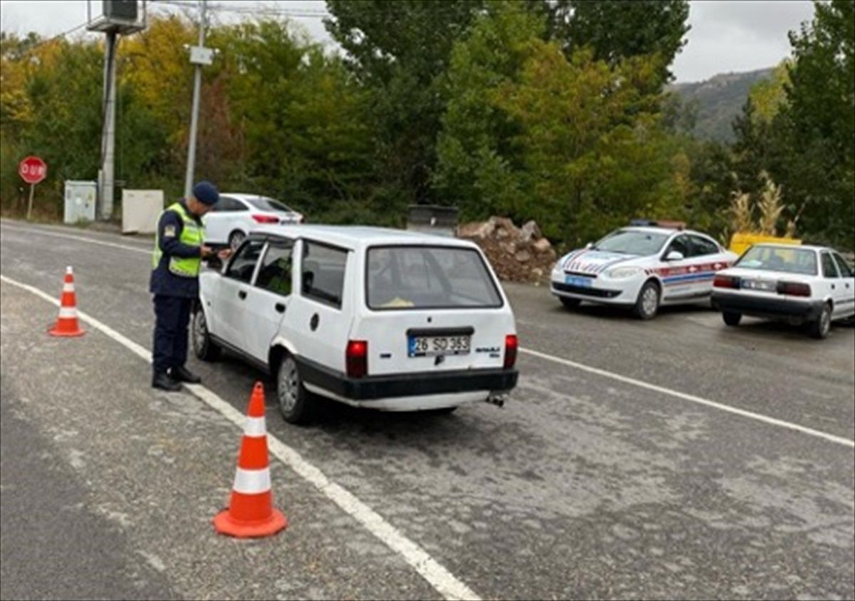 Eskişehir\'de Trafik Denetimleri: 69 Araç Trafikten Men Edildi